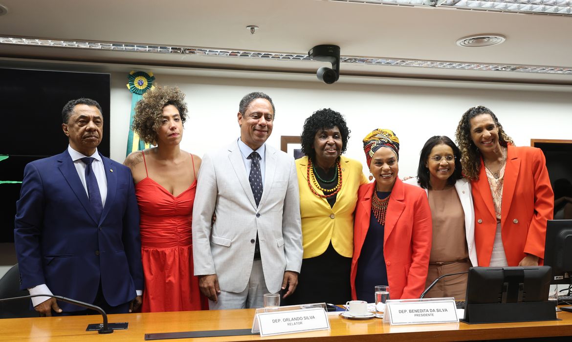 Comissão da Câmara aprova criação de Fundo Nacional da Igualdade Racial